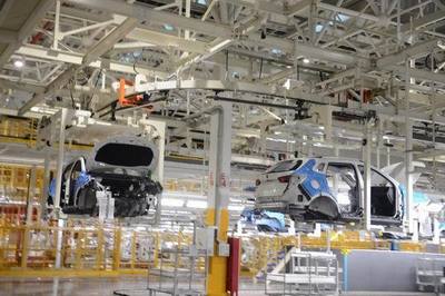 張貴林董事長(zhǎng)到上汽集團(tuán)乘用車(chē)鄭州基地參觀考察